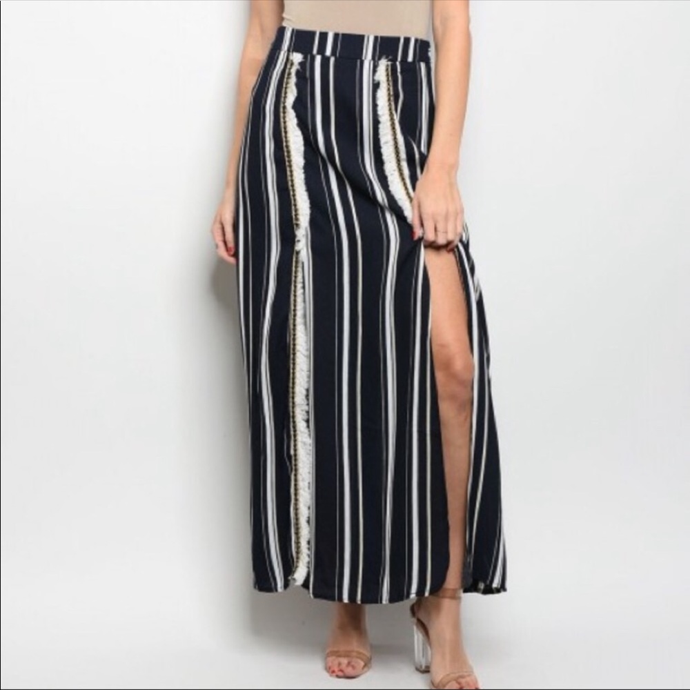 🆕 Navy White Stripe Slit Maxi Skirt